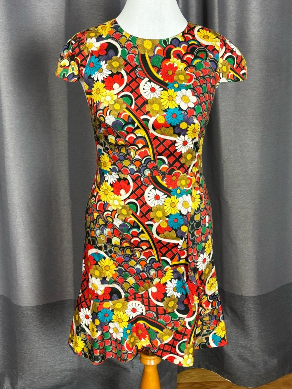 Alice + Olivia Kirby Ruffle Hem Floral Melody Dress 12